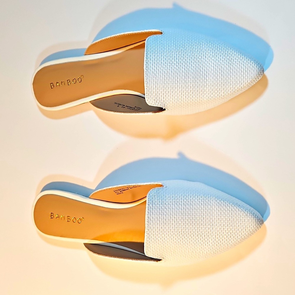 Bamboo White Pointed Toe Slip On Slide Women's Flats Size 8 Synthetic